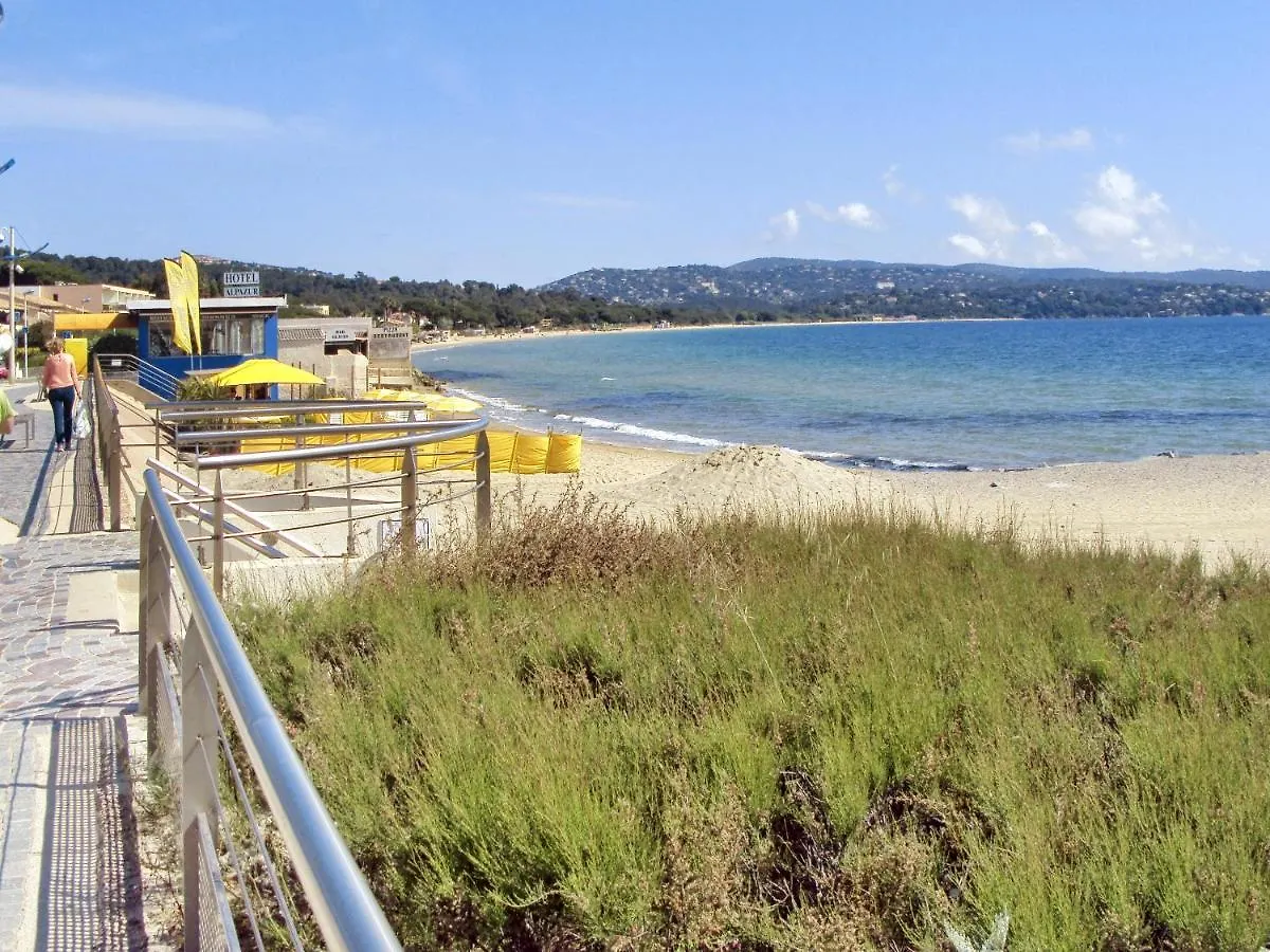 Appartement De 2 Chambres Avec Jardin Clos Et Wifi A Cavalaire Sur Mer A 1 Km De La Plage 0*, Cavalaire-sur-Mer